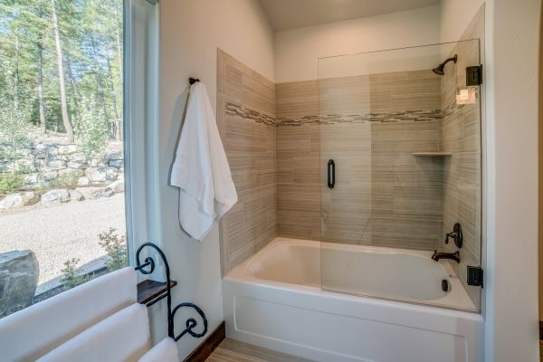 Bathroom Glass Installation - Bathroom Glass Installation Grand Rapids, Michigan