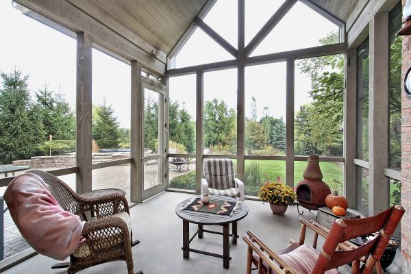 Outdoor Screen Porch Service